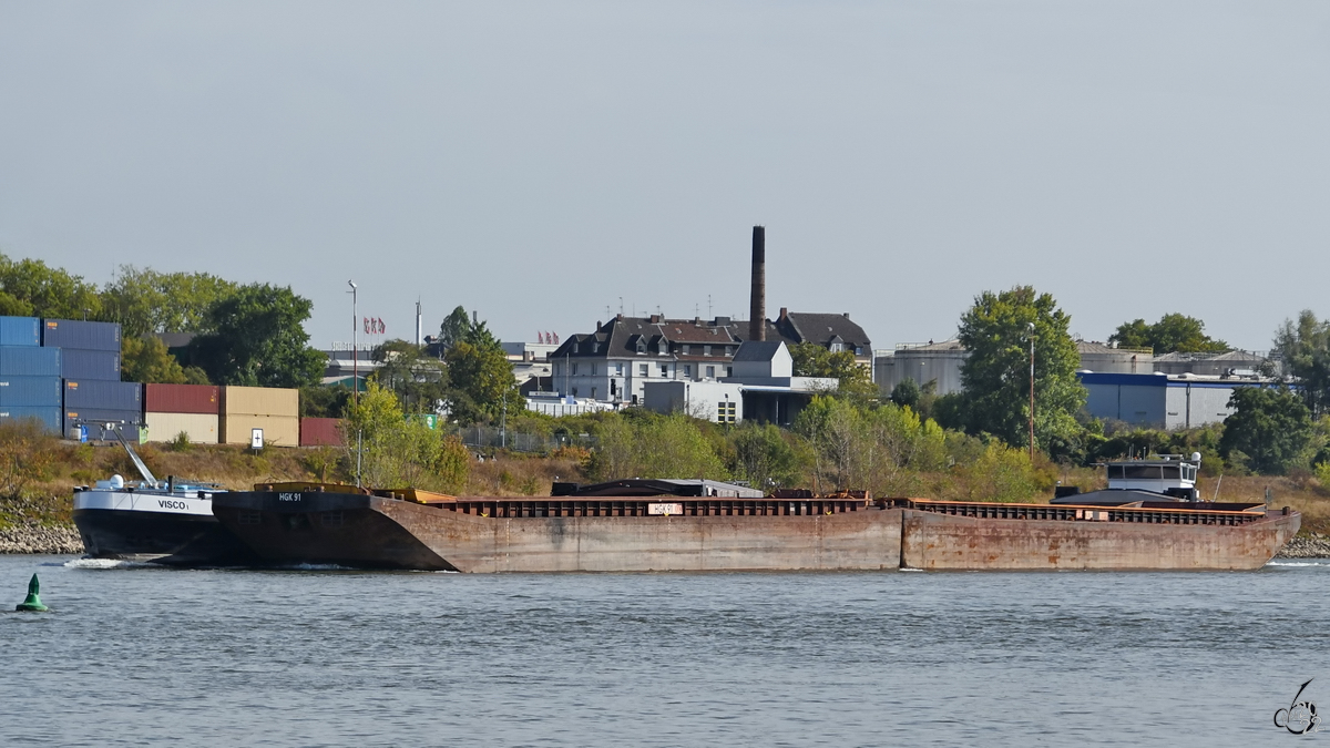 Der aus VISCO 1 (ENI: 02331766) und VISCO 2 (ENI: 02331765) sowie HGK91 und N.N.2 bestehende Koppelverband fuhr Ende August 2022 den Rhein hinab. (Duisburg)