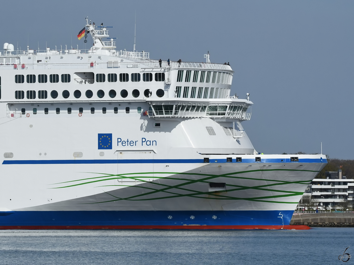 Der Bugbereich der neuen PETER PAN (IMO: 9880946), welche Ende Januar 2023 ihren Dienst für die TT-Line aufgenommen hat. (Travemünde, Mai 2023)