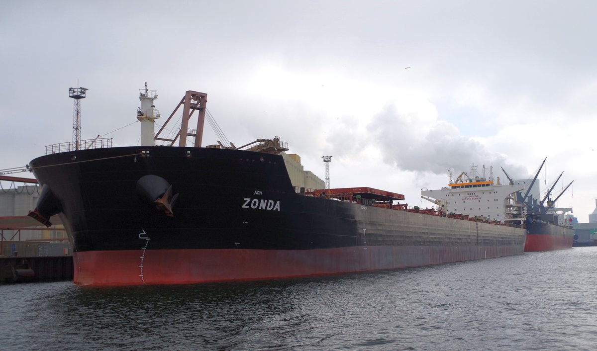 Der Bulker Zonda am 19.03.16 in Rostock