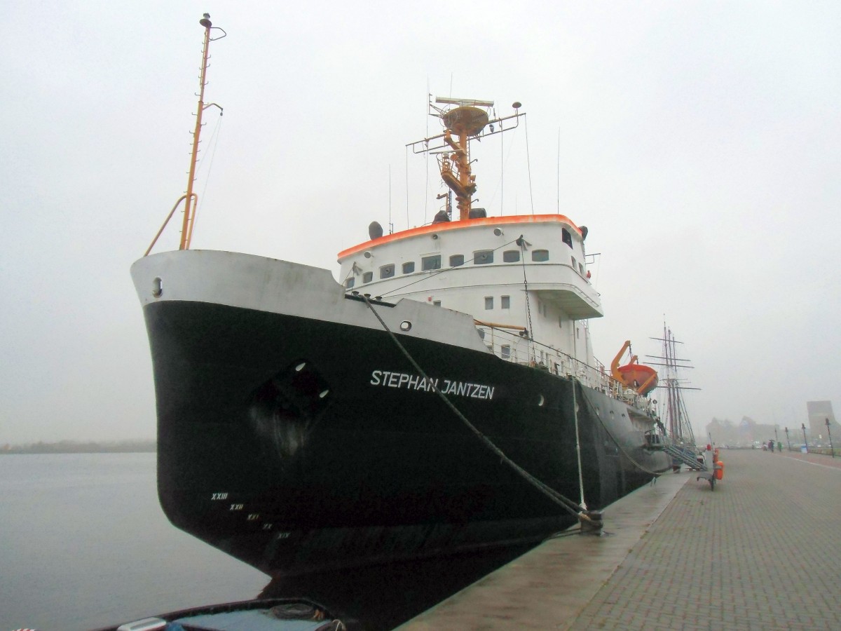 Der ehemalige Eisbrecher  Stephan Jantzen  am 29.10.14 in Rostock.