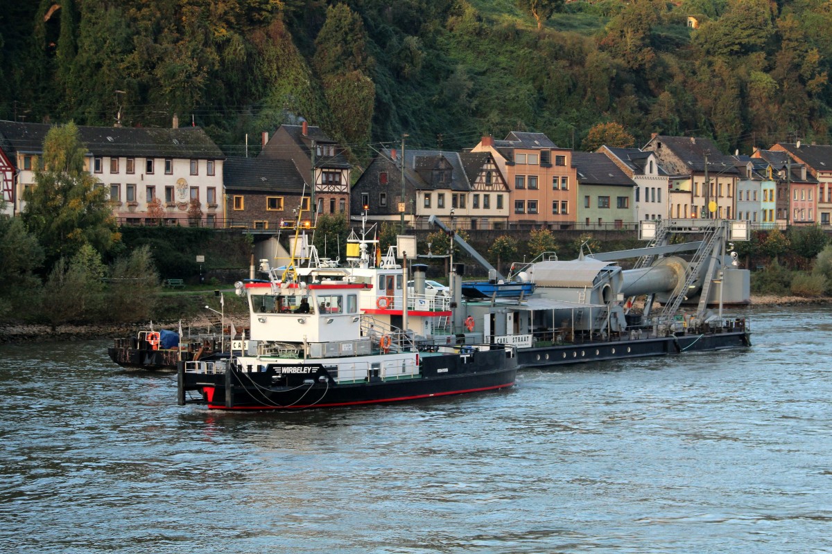 Der Eisbrecher Wirbeley (05041950 , 24,22 x 6,74m) vom WSA Bingen war am 21.10.2014 dem Taucherglockenschiff Carl Straat (05017010 , 52,50 x 11,70m) vom WSA Duisburg Rhein als Schlepphilfe am Rhein-km 539  zur Seite gestellt .