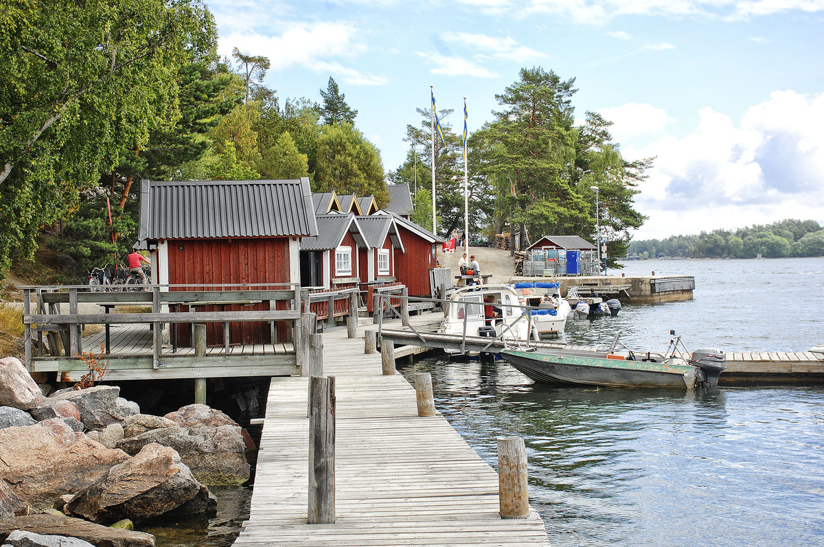 Der Freizeithafen in Alsvik auf der Insel Svartsö im Stockholmer Schärenhof. Aufnahme: 26. Juli 2017.