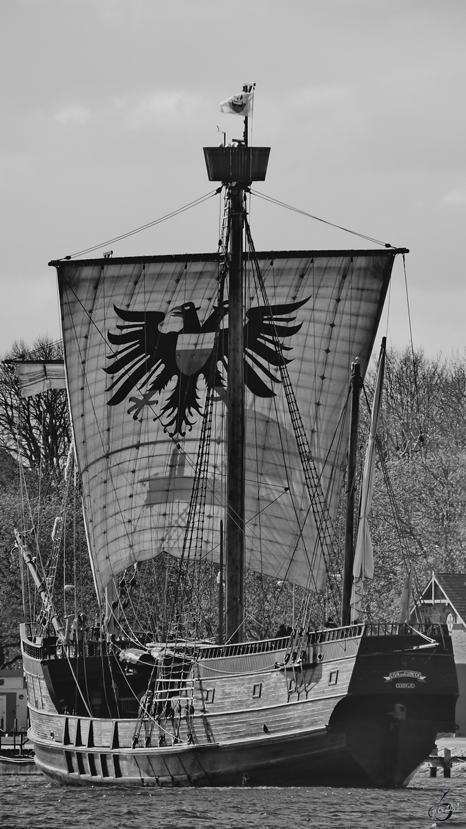 Der Kraweel-Nachbau Lisa von Lübeck (IMO 2684682) war Anfang April 2019 in Travemünde unterwegs.