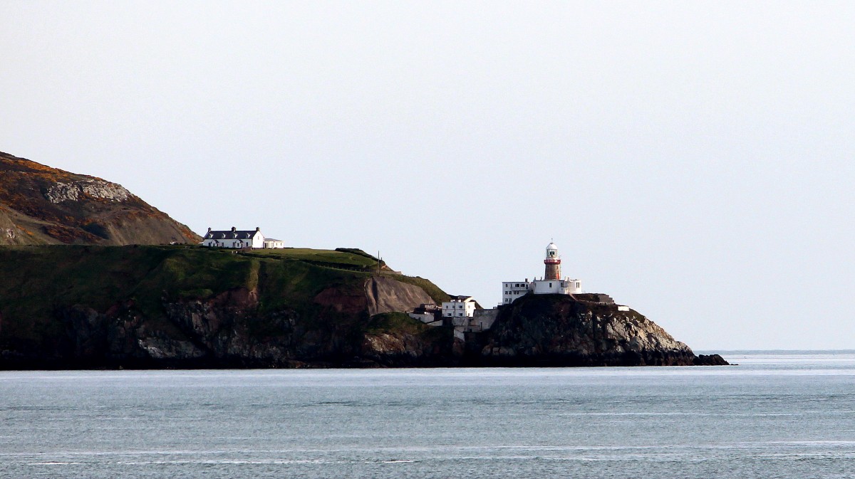 Der Leuchtturm Baily vor Dublin am 16.05.2013 ist 41m hoch.