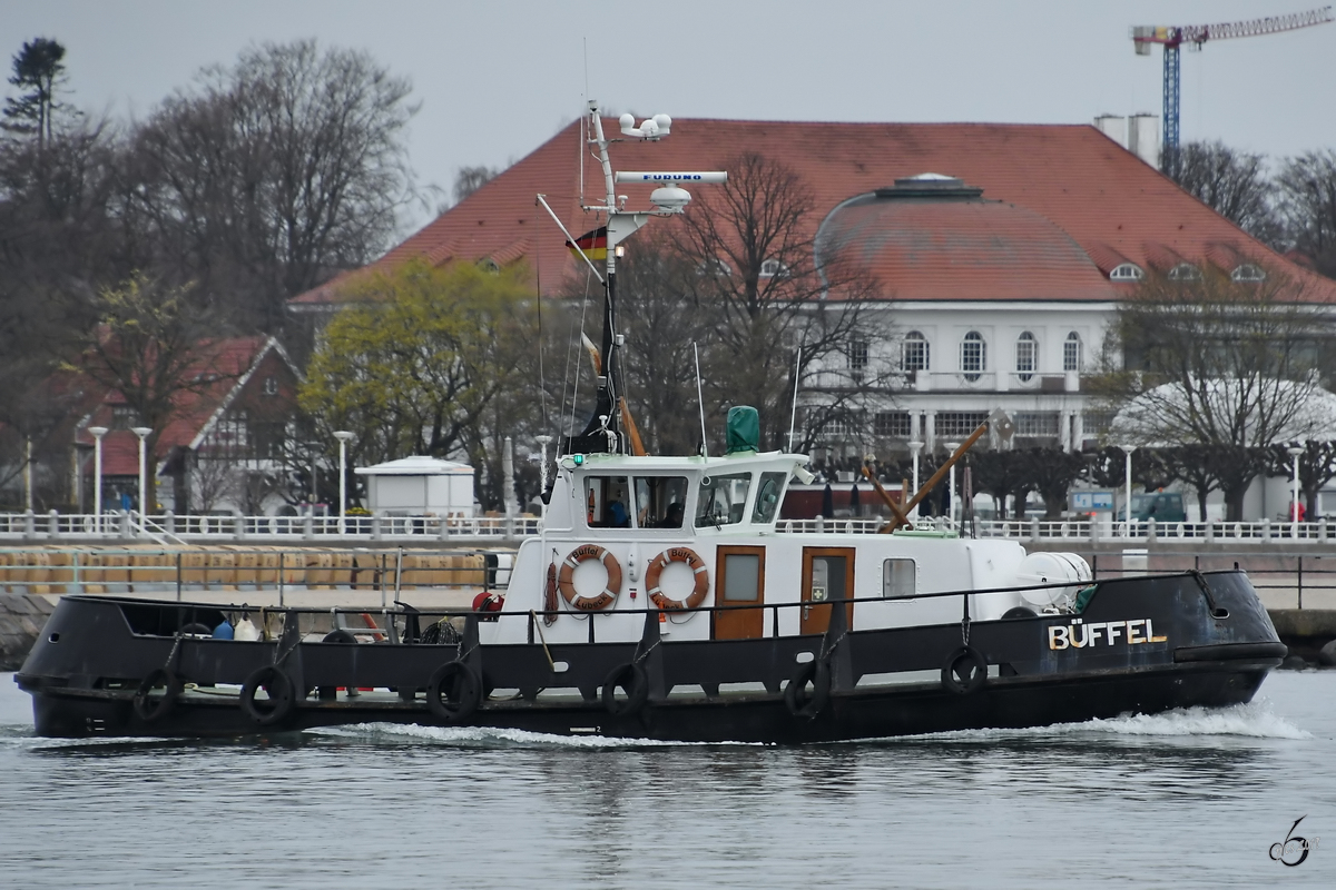 Der Schlepper Büffel (MMSI: 211110630), gesehen Anfang April 2019 in Travemünde.