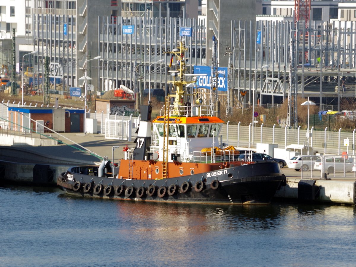 Der Schlepper Bugsier 17 am 28.03.17 in Warnemünde