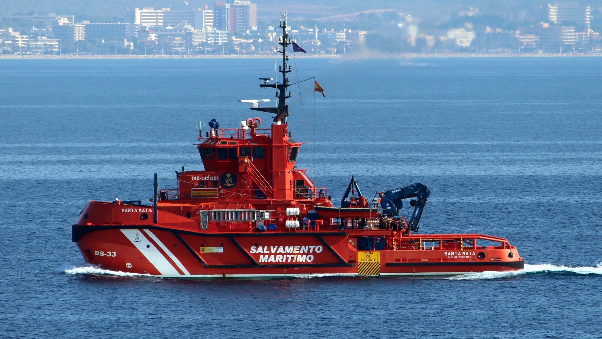 Der Schlepper Marta Mata am 21.10.2013 im Hafen von Palma de Mallorca.