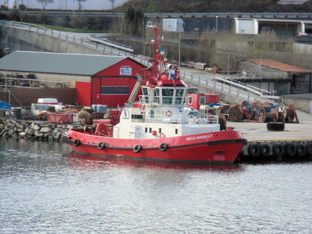 Der Schlepper  Mega Mammut  am 09.04.14 in Stavanger.