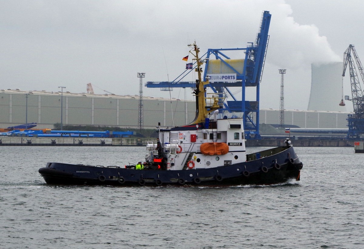 Der Schlepper  Moritz  am 18.10.14 in Rostock