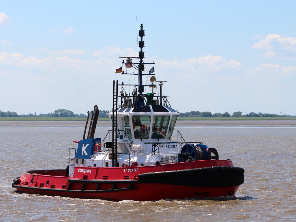 Der Schlepper RT Claire am 06.06.2014 auf der Weser vor Bremerhaven.