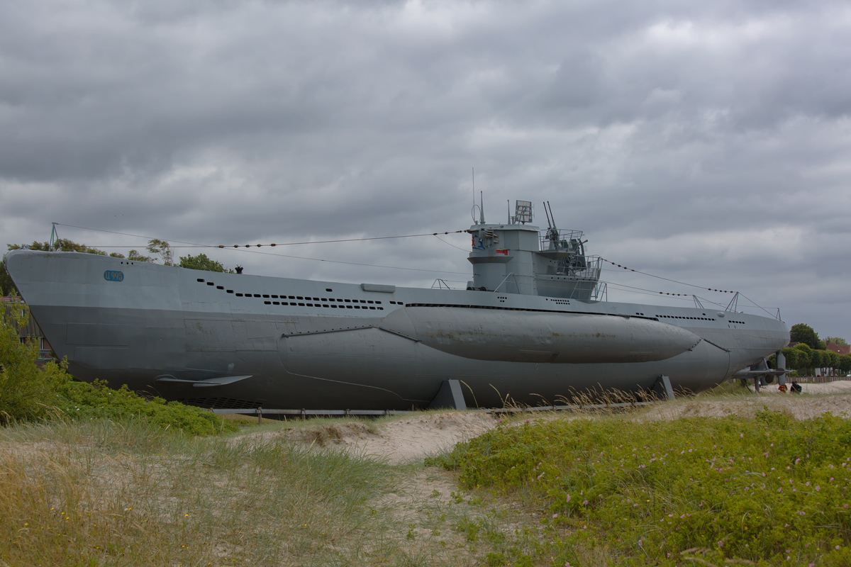Deutscher Marine e.V. Technisches Museum, Hochseetauchboot VII C/ 41, lt. Infotafel. U-Boot 995 an der Promenade von Laboe. - 20.06.2014