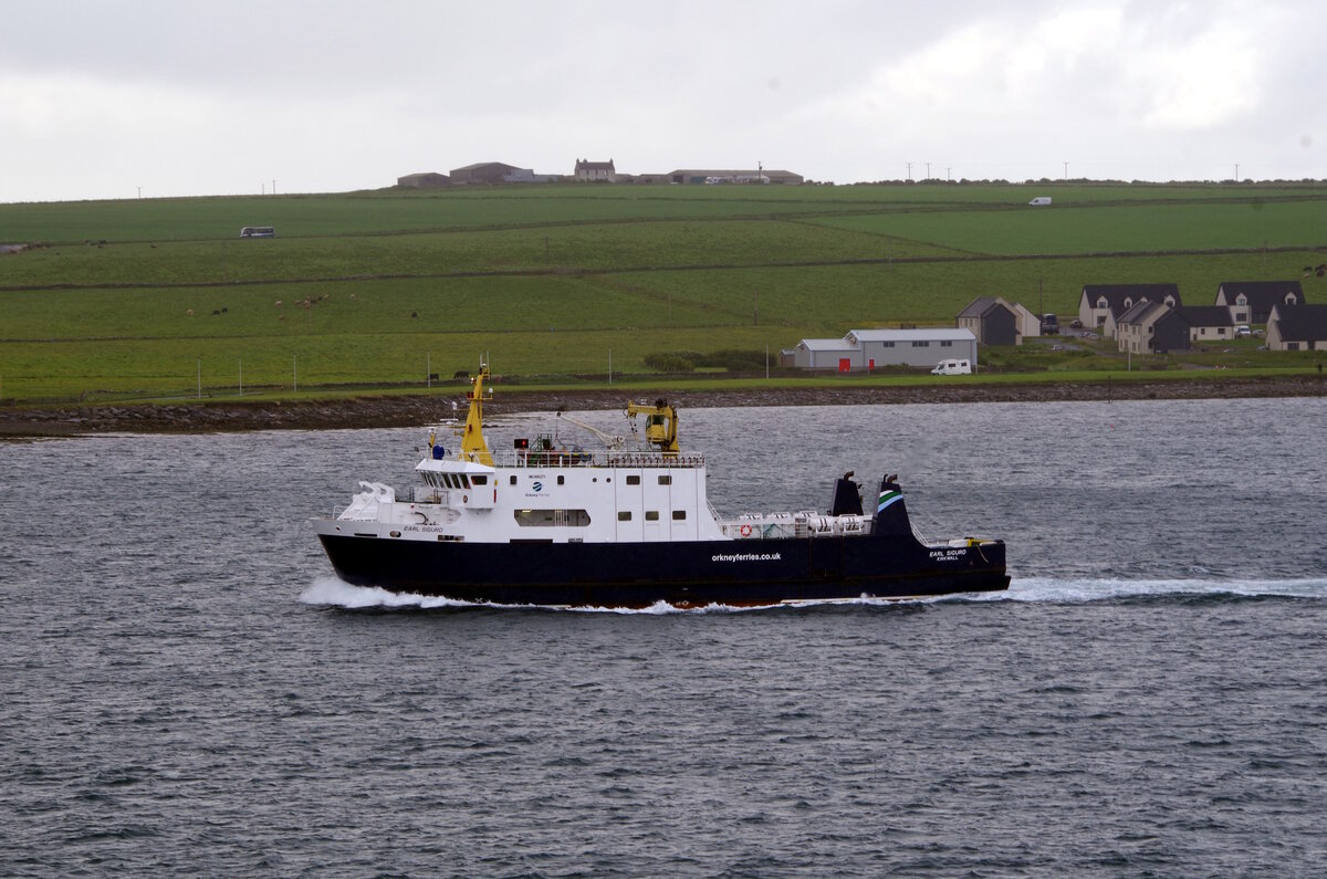 Die 45m lange Fähre EARL SIGURD (IMO:8902711) am 02.06.25 in Kirkwall.