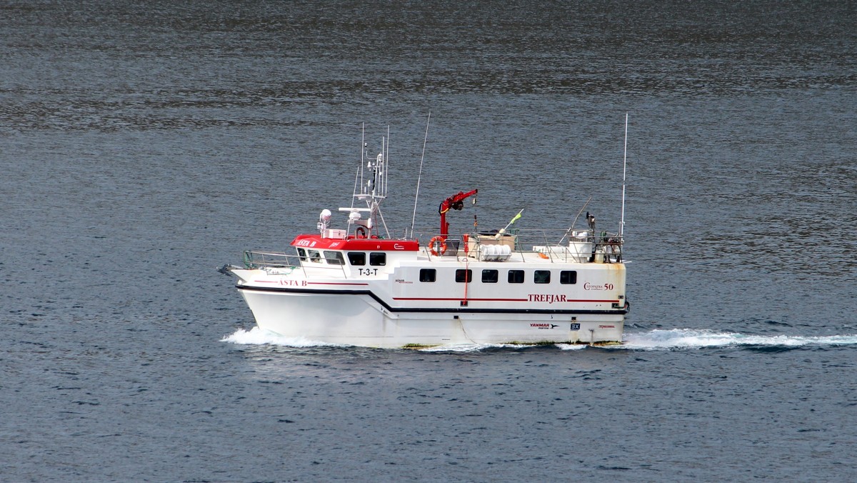 Die Asta B am 21.07.2014 im Hafen von Honningsvag.