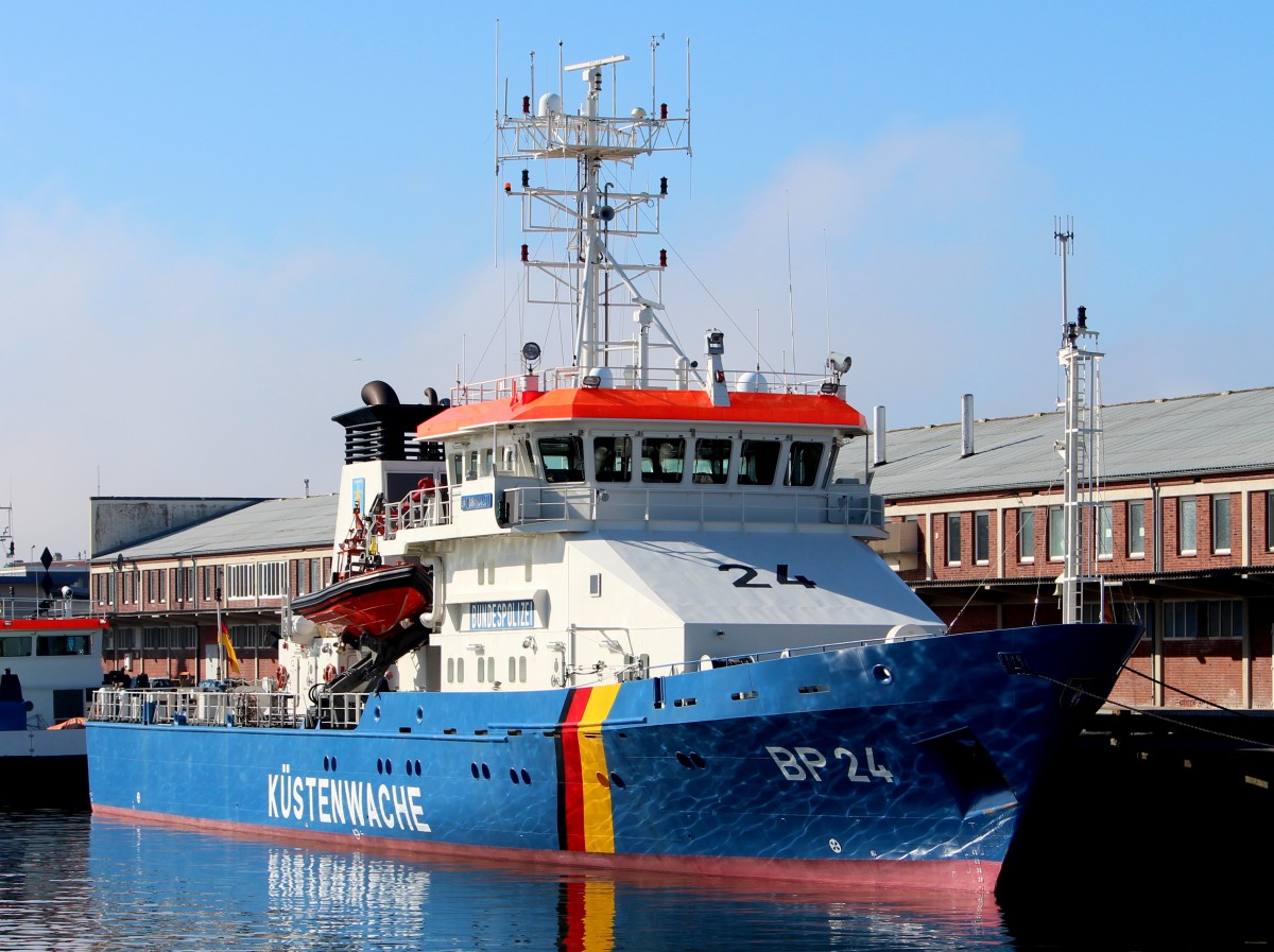 Die Bad Bramstedt am 04.03.2013 im Hafen von Cuxhaven.