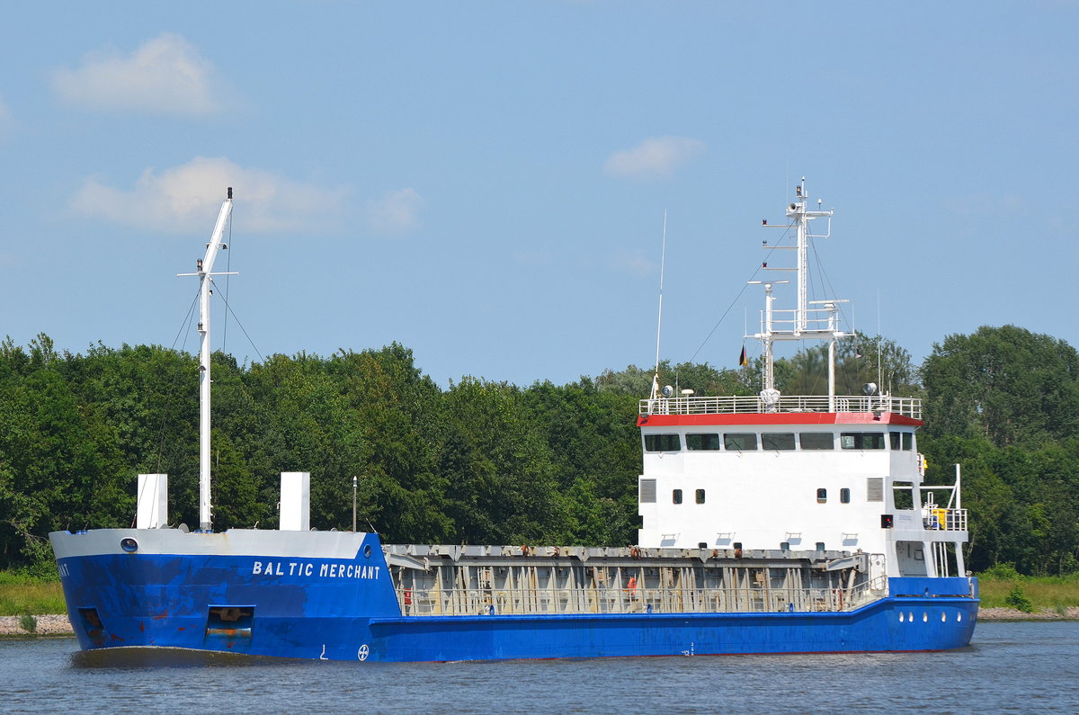 Die Baltic Merchant IMO-Nummer:9138202 Flagge:Gibraltar Länge:82.0m Breite:12.0m Baujahr:1997 Bauwerft:Onega Arminius Shipbuilding,Petrosawodsk Russland bei Fischerhütte im Nord-Ostsee-Kanal am 23.06.19