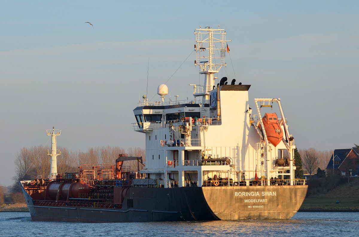 Die Boringia Swan IMO-Nummer:9566693 Flagge:Dänemark Länge:110.0m Breite:18.0m Baujahr:2010 Bauwerft:Soli Shipyard,Gölcük Türkei am 08.03.15 im Nord-Ostsee-Kanal bei Sehestedt aufgenommen.