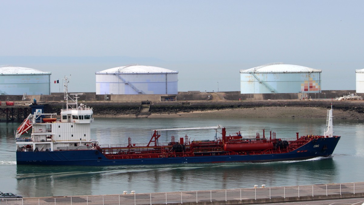 Die Cimil am 21.04.2014 bei der Ausfahrt aus dem Hafen von Le Havre.