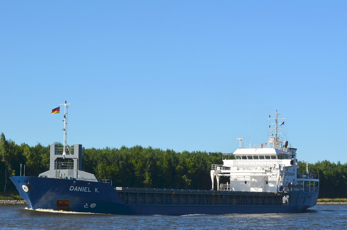 Die Daniel K. IMO-Nummer:9198654 Flagge:Niederlande Länge:90.0m Breite:15.0m Baujahr:2002 Bauwerft:Rousse Shipyard,Russe Bulgarien am 29.06.18 auf dem Nord-Ostsee-Kanal an der Weiche Fischerhütte am 29.06.18