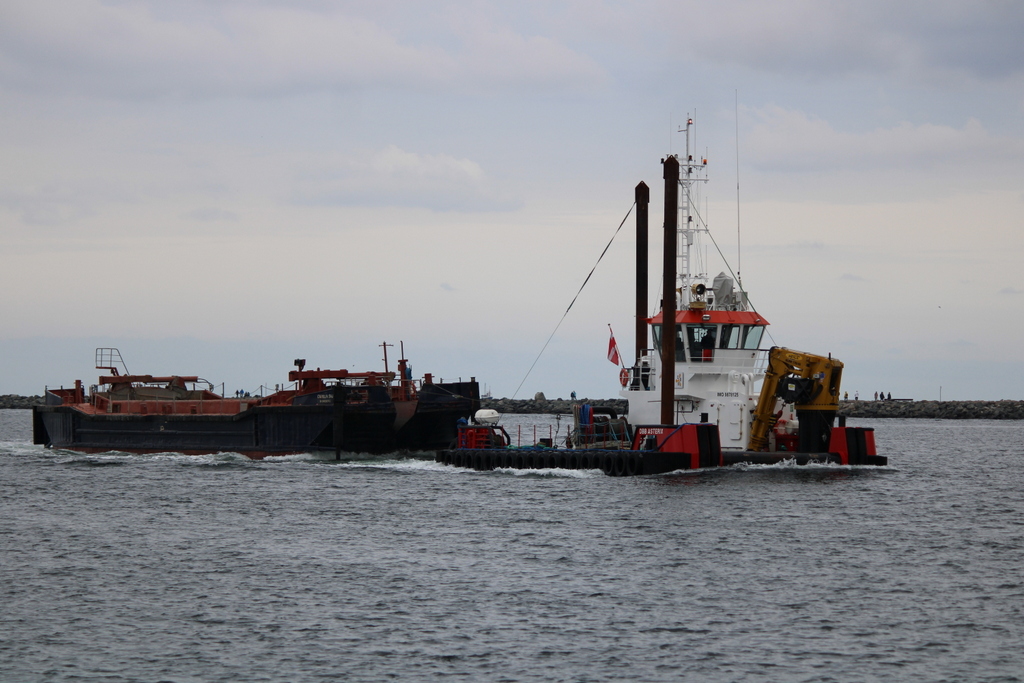 Die DBB Asterix beim Einlaufen am 26.09.2020 in Warnemünde.