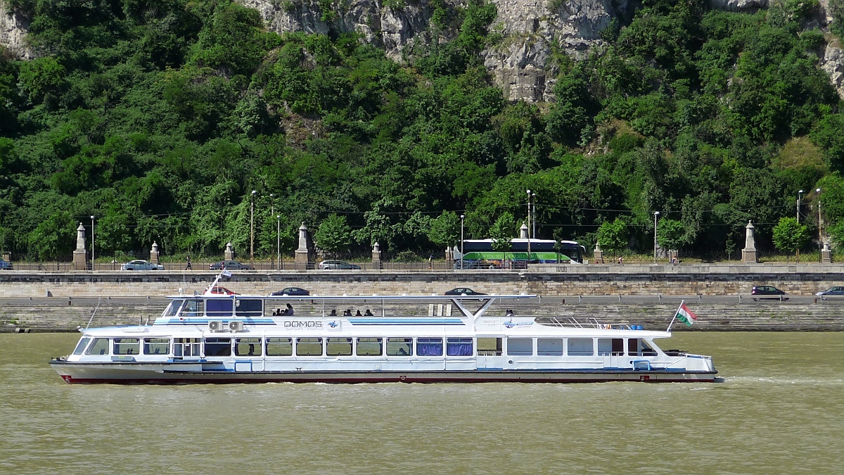 Die  Domos  auf der Donau in Budapest, 18.6.2016