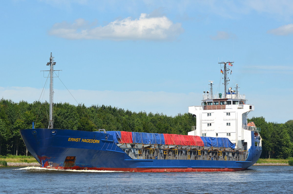 Die Ernst Hagedorn IMO-Nummer:8806149 Flagge:Antigua und Barbuda Länge:105.0m Breite:16.0m Baujahr:1989 Bauwerft:Sietas,Hamburg Deutschland bei Fischerhütte auf dem Nord-Ostsee-Kanal am 29.06.18