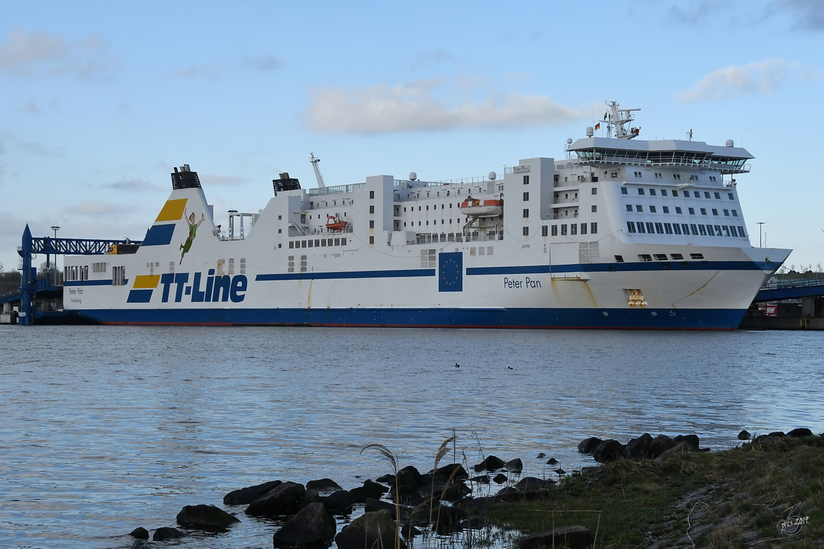 Die Fähre Peter Pan (IMO: 9217242) war Anfang April 2019 am Skandinavienkai in Travemünde zu sehen.