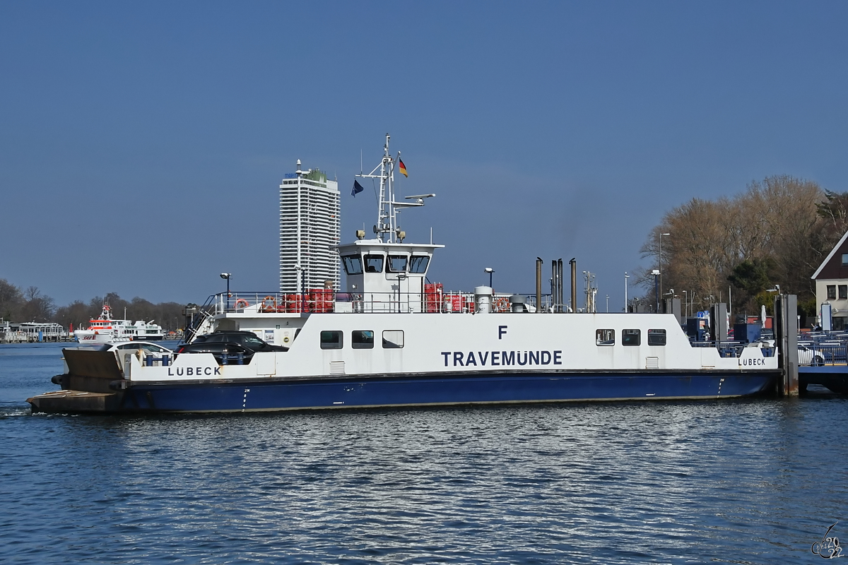 Die Fähre Travemünde (ENI: 05116930) hat in Priwall angelegt. (März 2022)