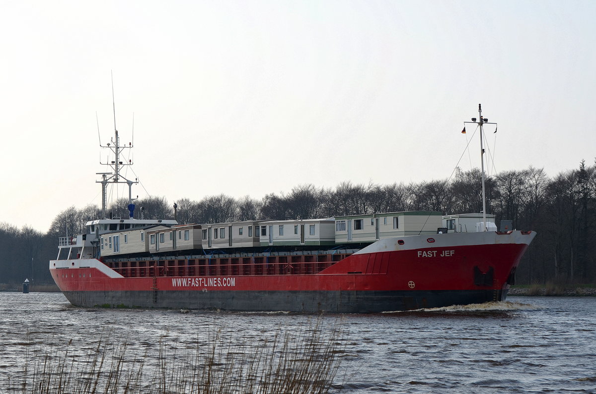 Die Fast Jef IMO-Nummer:9136101 Flagge:Belgien Länge:88.0m Breite:13.0m Baujahr:1996 Bauwerft:Barkmeijer Stroobos Scheepswerf,Stroobos Niederlande im Nord-Ostsee-Kanal bei Fischerhütte am 30.03.19