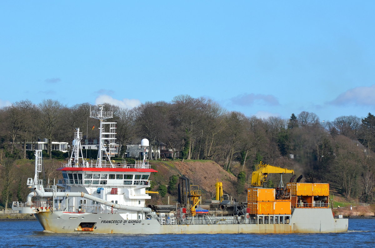 Die Francesco Di Giorgio IMO-Nummer:9280201 Flagge:Luxemburg Länge:95.0m Breite:22.0m Baujahr:2003 Bauwerft:Izar Construcciones Navales,Gijón Spanien beim auslaufen aus Hamburg am 11.03.17 aufgenommen. 