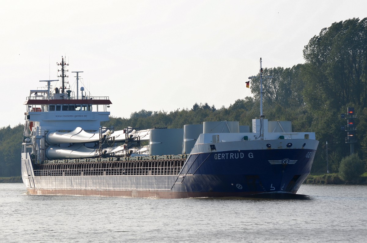 Die Gertrud G. IMO-Nummer:9534274 Flagge:Antigua und Barbuda Lnge:114.0m Breite:14.0m Baujahr: 2010 Bauwerft:Jiangsu Yangzi Changbo Shipbuilding,Jiangyin China bei Fischerhtte im Nord-Ostsee-Kanal aufgenommen am 03.10.13