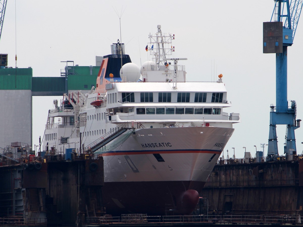 Die Hanseatic am 03.07.2013 in der Werft im Fischereihafen von Bremerhaven.