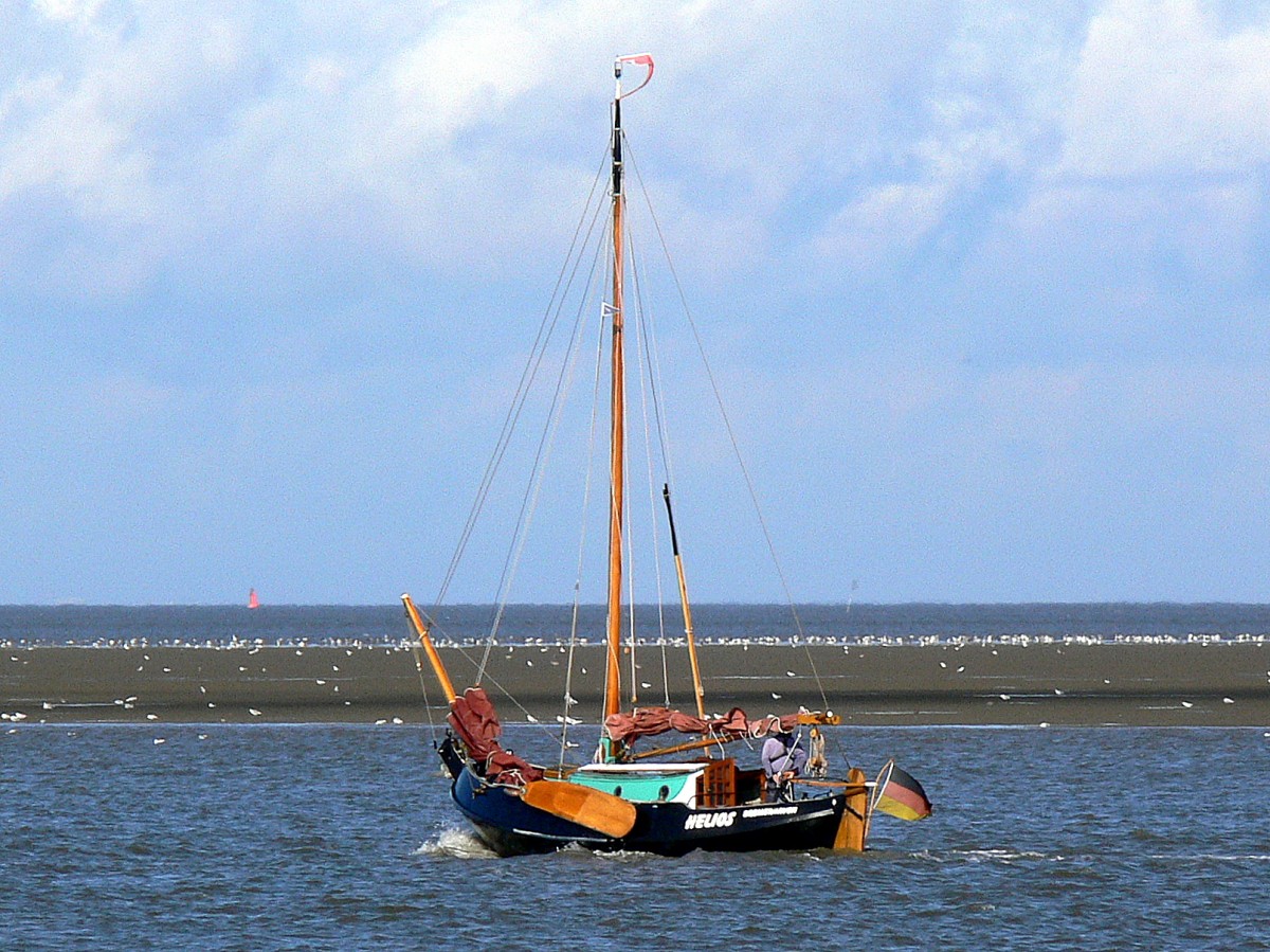 Die Helios am 8.9.2012 vor Fedderwardersiel.