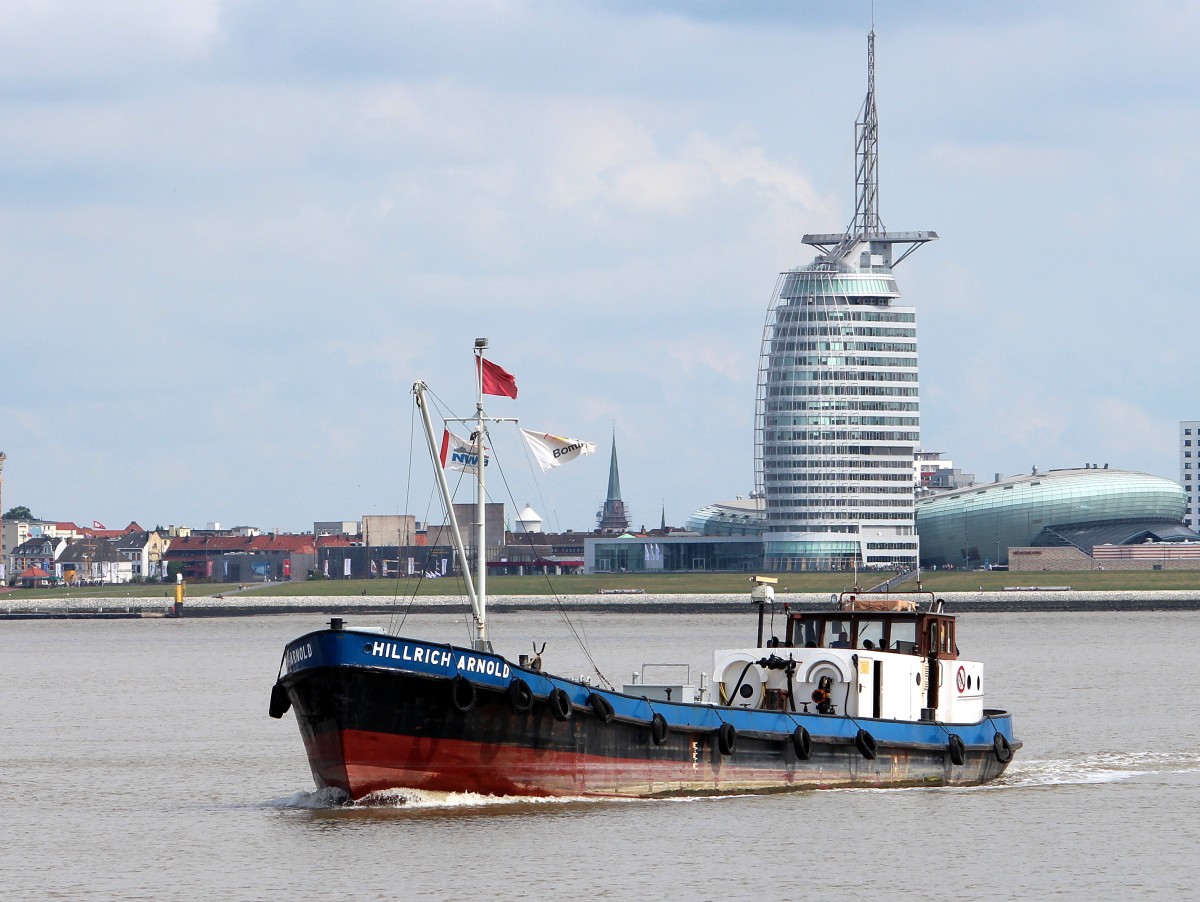 Die Hillrich Arnold am 05.08.2014 auf der Weser vor Bremerhaven.