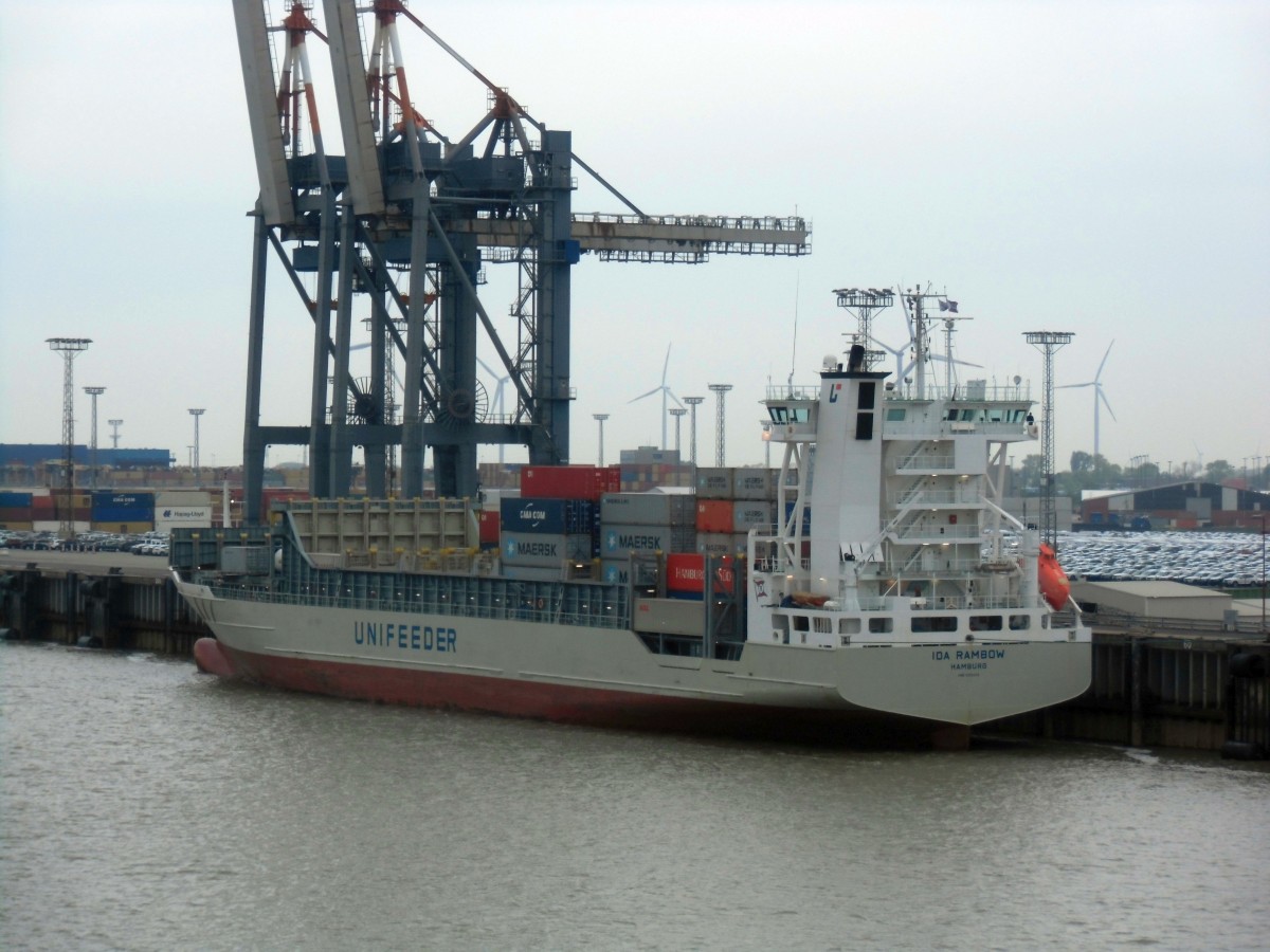 Die IDA RAMBOW am 16.05.15 in Bremerhaven