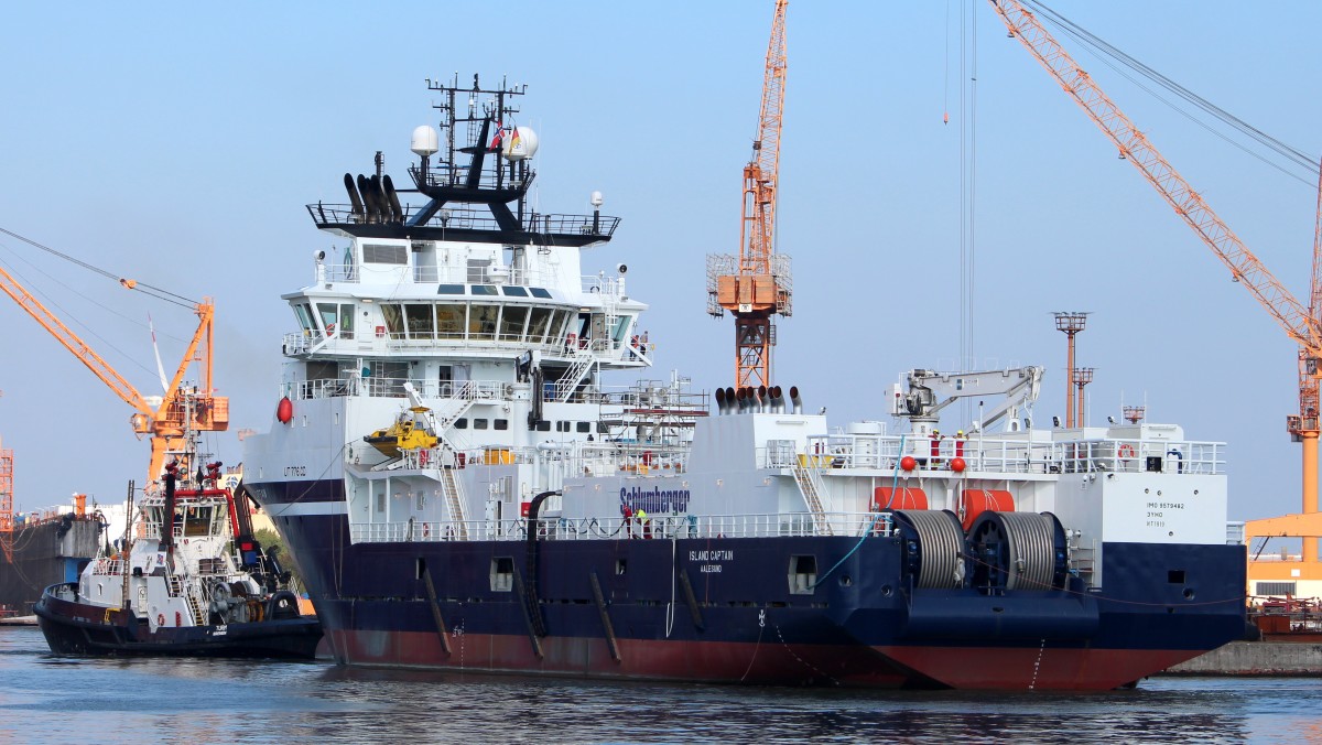 Die Island Captain am 19.09.2014 im Hafen von Bremerhaven