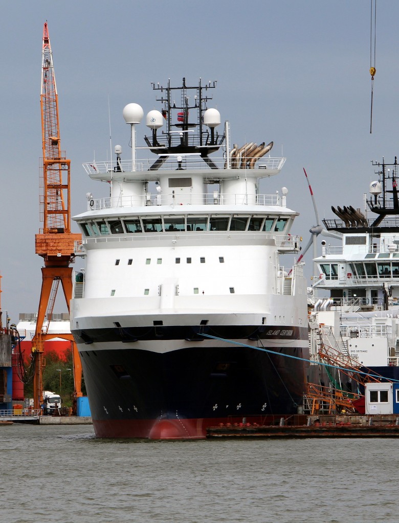 Die Island Centurion am 02.05.2014 im Hafen von Bremerhaven.