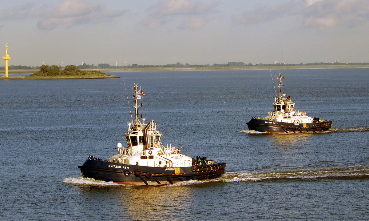 Die jeweils 24m langen Schlepper SVITZER RAN und ROTA am 22.06.19 in Bremerhaven