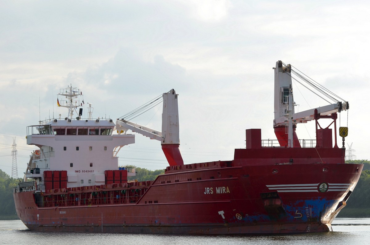 Die JRS Mira IMO-Nummer:9349461 Flagge:Antigua und Barbuda Länge:107.0m 	Breite:18.0m Baujahr:2011 Bauwerft:Penglai Bohai Shipyard,Penglai China im Nord-Ostsee-Kanal aus Brunsbüttel kommend bei Rade am 01.06.14 