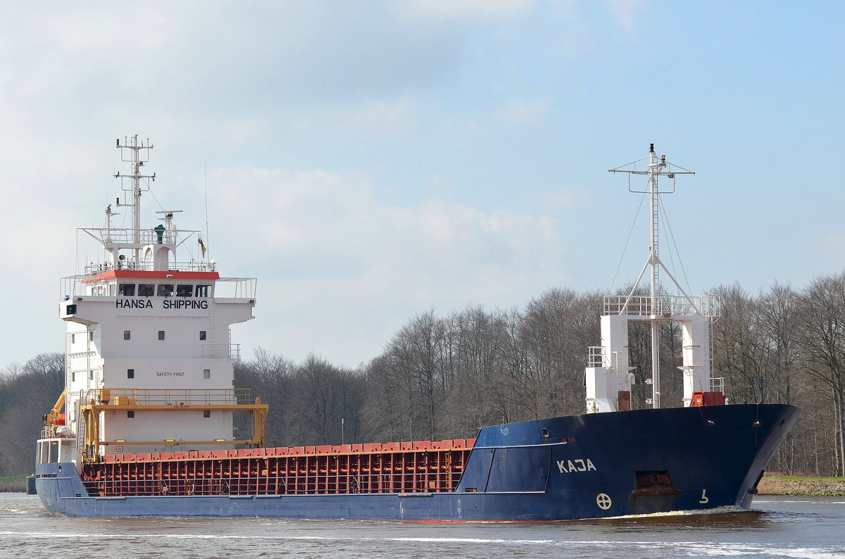 Die Kaja IMO-Nummer:9130200 Flagge:Malta Länge:90.0m Breite:13.0m Baujahr:1997 Bauwerft:Damen Shipyards,Hoogezand Niederlande bei Fischerhütte im Nord-Ostsee-Kanal am 02.04.17