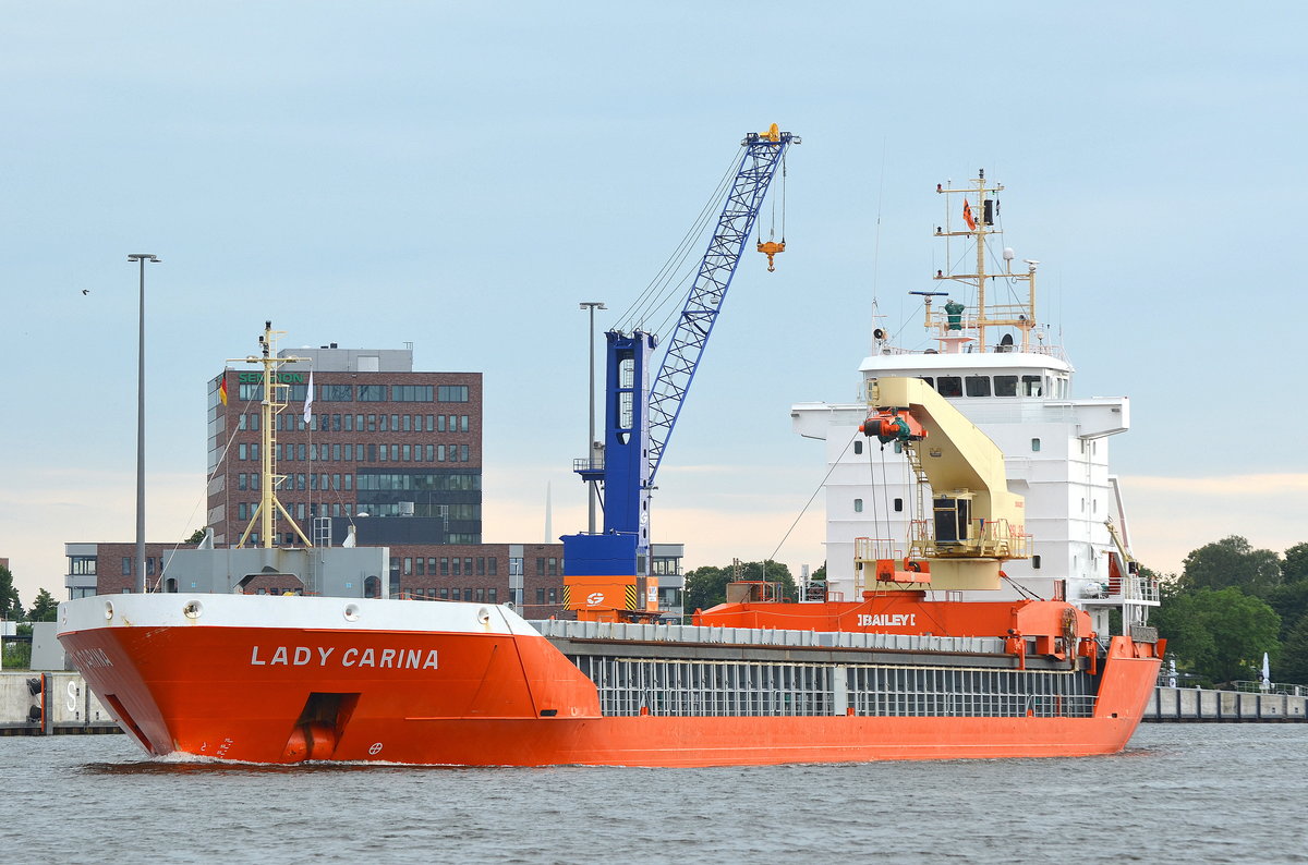 Die Lady Carina IMO-Nummer:9201827 Flagge:Niederlande Länge:109.0m Breite:16.0m Baujahr:2001 Bauwerft:Niestern Sander,Delfzijl Niederlande am 04.07.16 im Nord-Ostsee-Kanal bei Rendsburg aufgenommen.