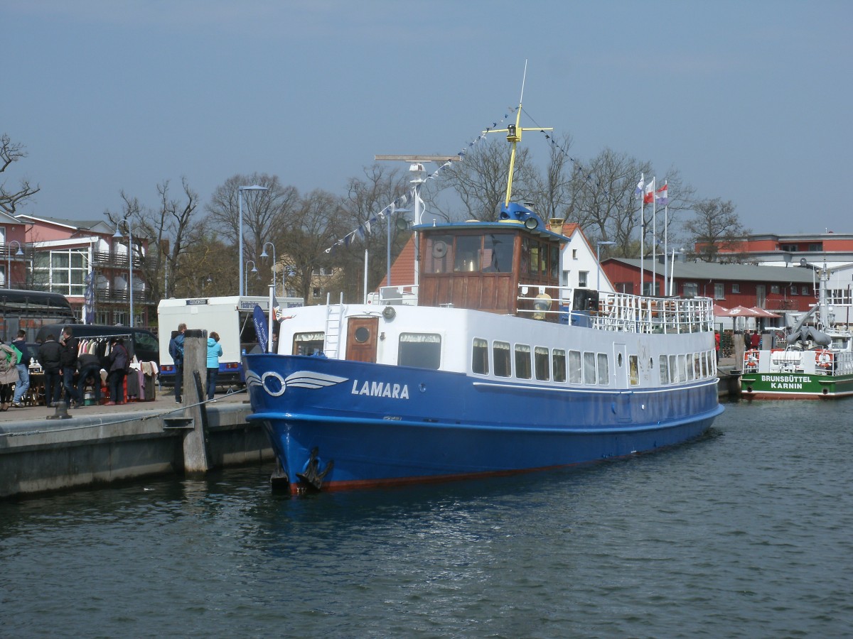 Die  LAMARA  hat ihren Heimathafen in Baabe zu Ausflugsfahrten kommt das Schiff auch nach Lauterbach wo ich das Schiff,am 20.April 2014 fotografierte.