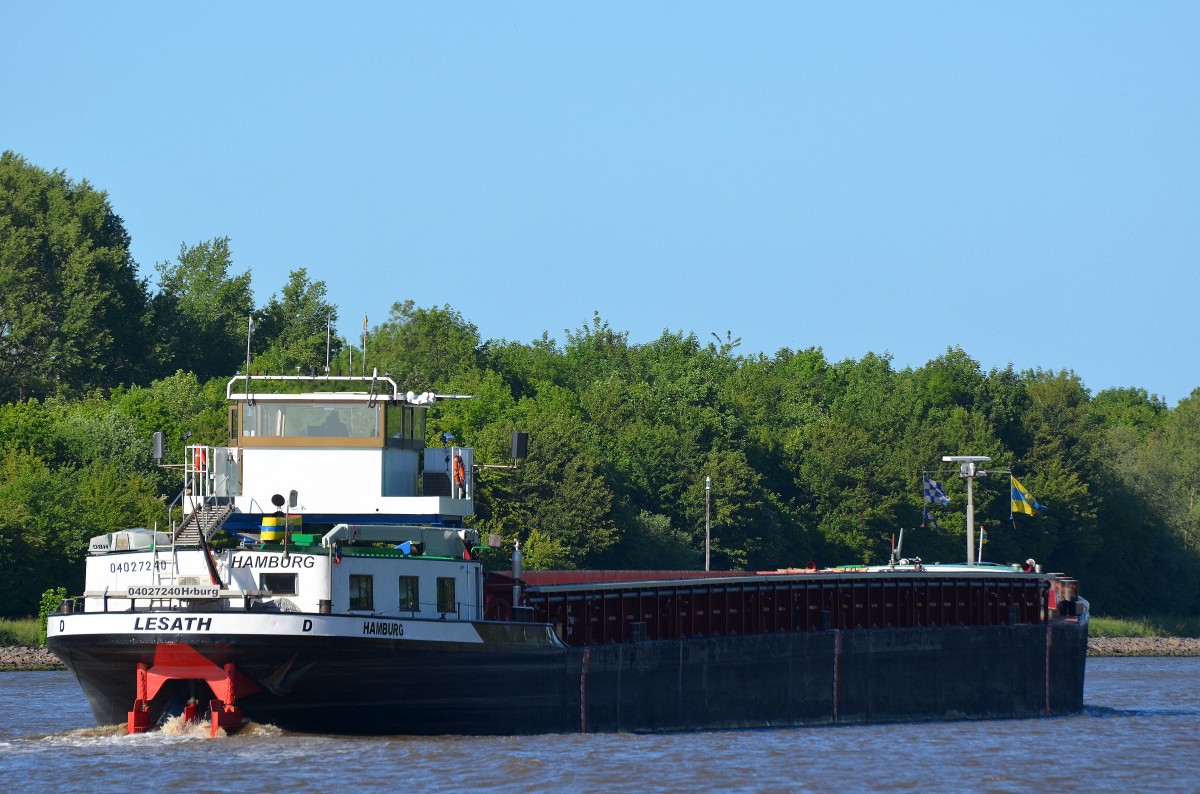 Die Lesath Flagge:Deutschland Länge:85.0m Breite:10.0m im Nord-Ostsee-Kanal bei Fischerhütte am 06.06.15