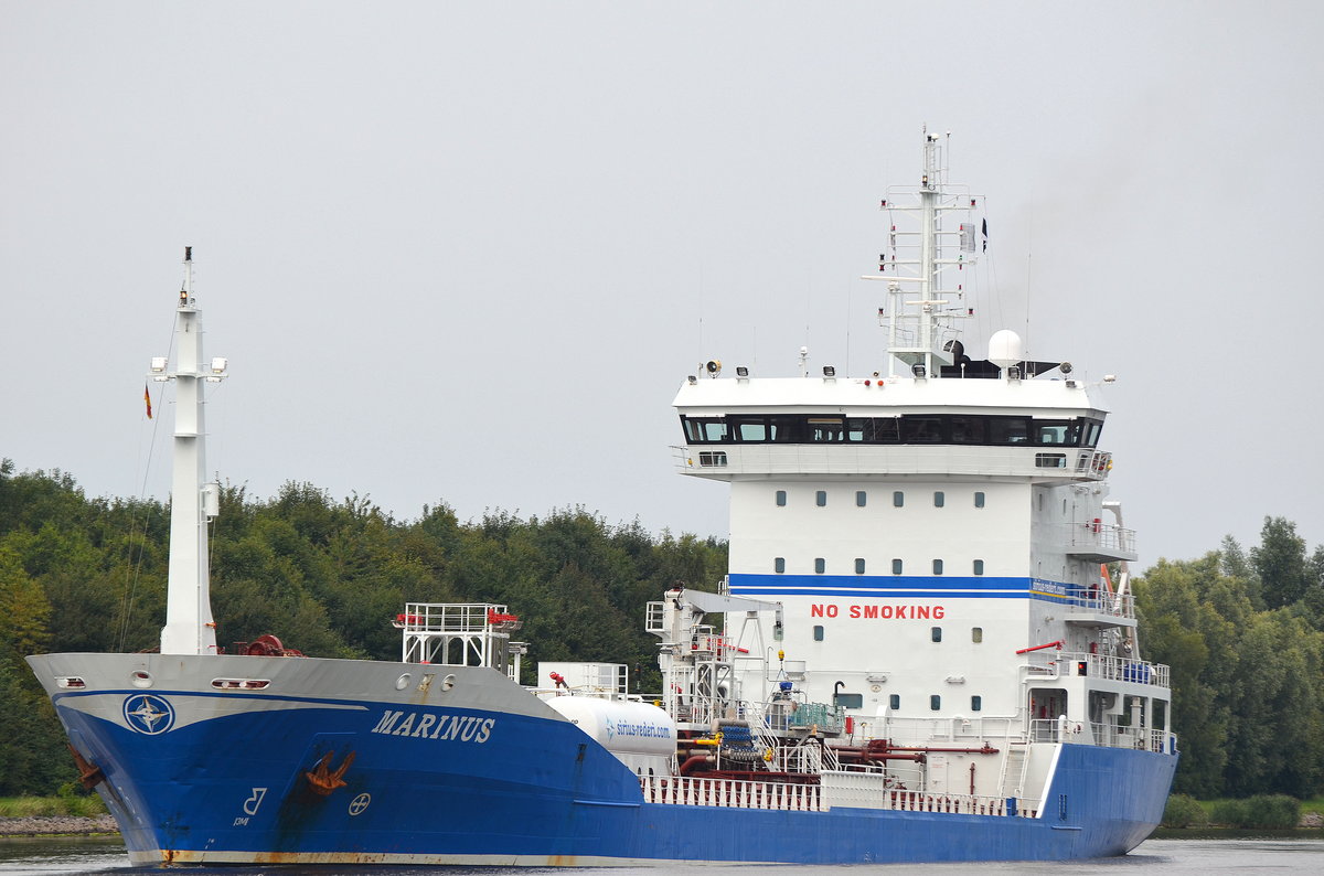 Die Marinus IMO-Nummer:9232840 Flagge:Dänemark Länge:119.0m Breite:17.0m Baujahr:2003 Bauwerft:Gelibolu Shipyard,Gelibolu(Gallipoli) Türkei am 26.08.17 im Nord-Ostsee-Kanal an der Weiche Fischerhütte.