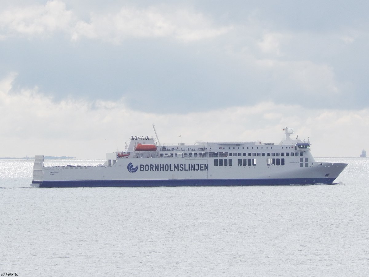 Die neue Fähre  HAMMERSHUS  von BORNHOLMSLINJEN vor Sassnitz am 01.09.2018