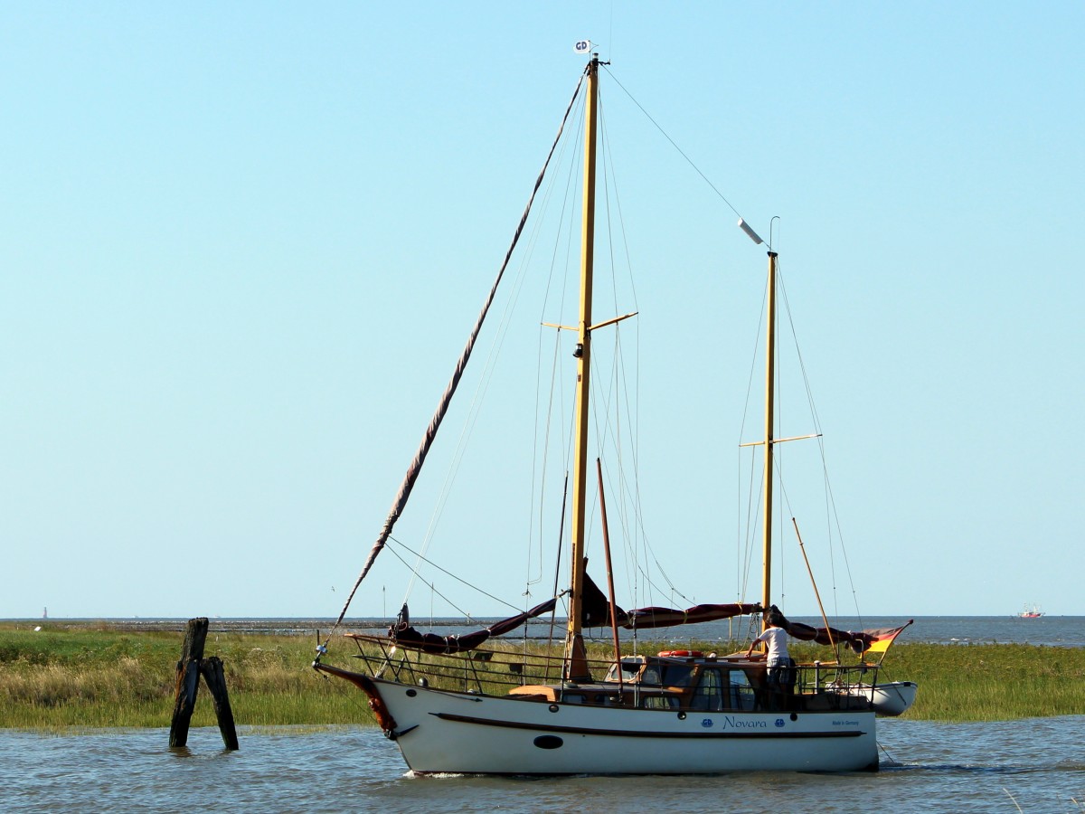 Die Novara am 26.08.2013 bei der Einfahrt in den Hafen von Fedderwardersiel.