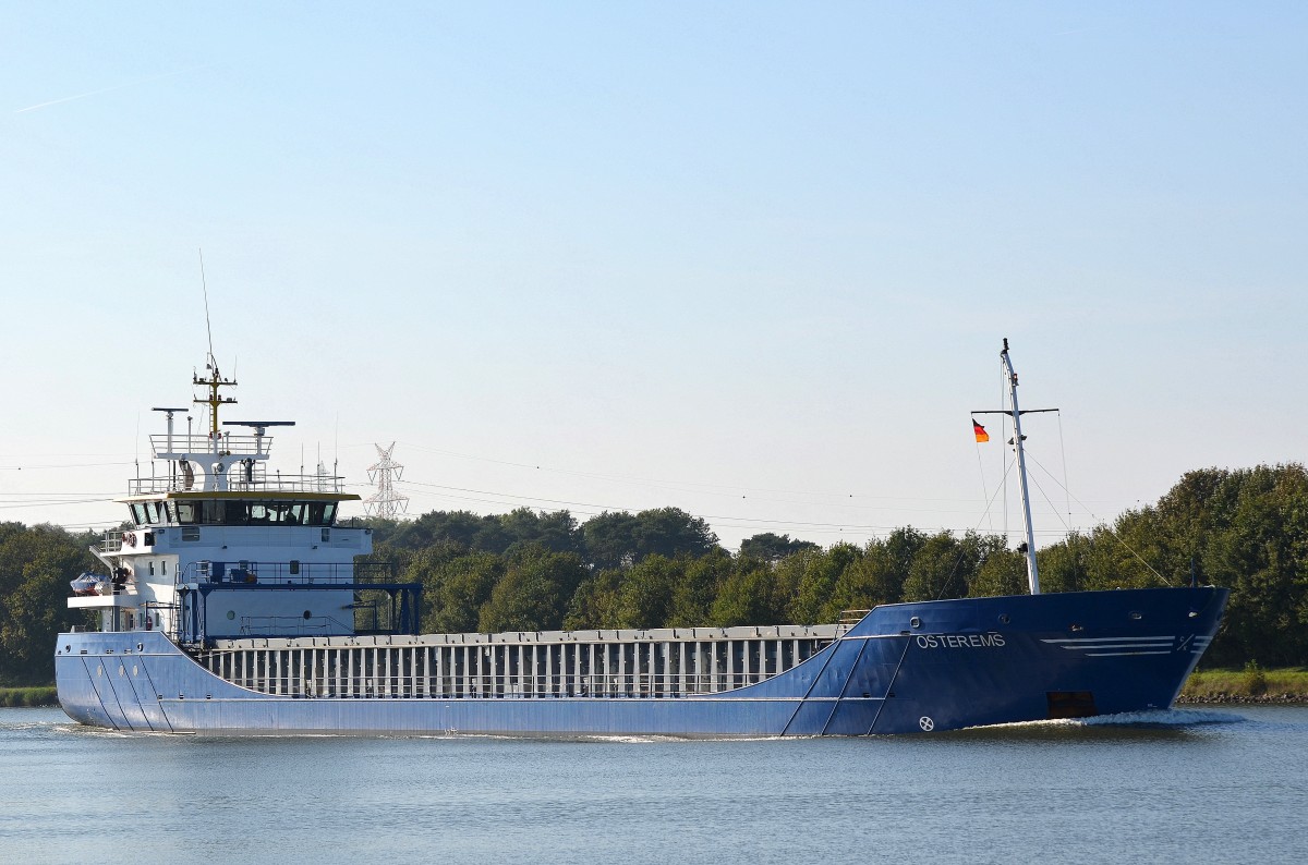 Die Osterems IMO-Nummer:9148207 Flagge:Antigua und Barbuda Länge:89.0m Breite:13.0m Baujahr:1999 Bauwerft:Peters Scheepswerf, Kampen Niederlande bei Rade im Nord-Ostsee-Kanal aufgenommen am 04.10.14 