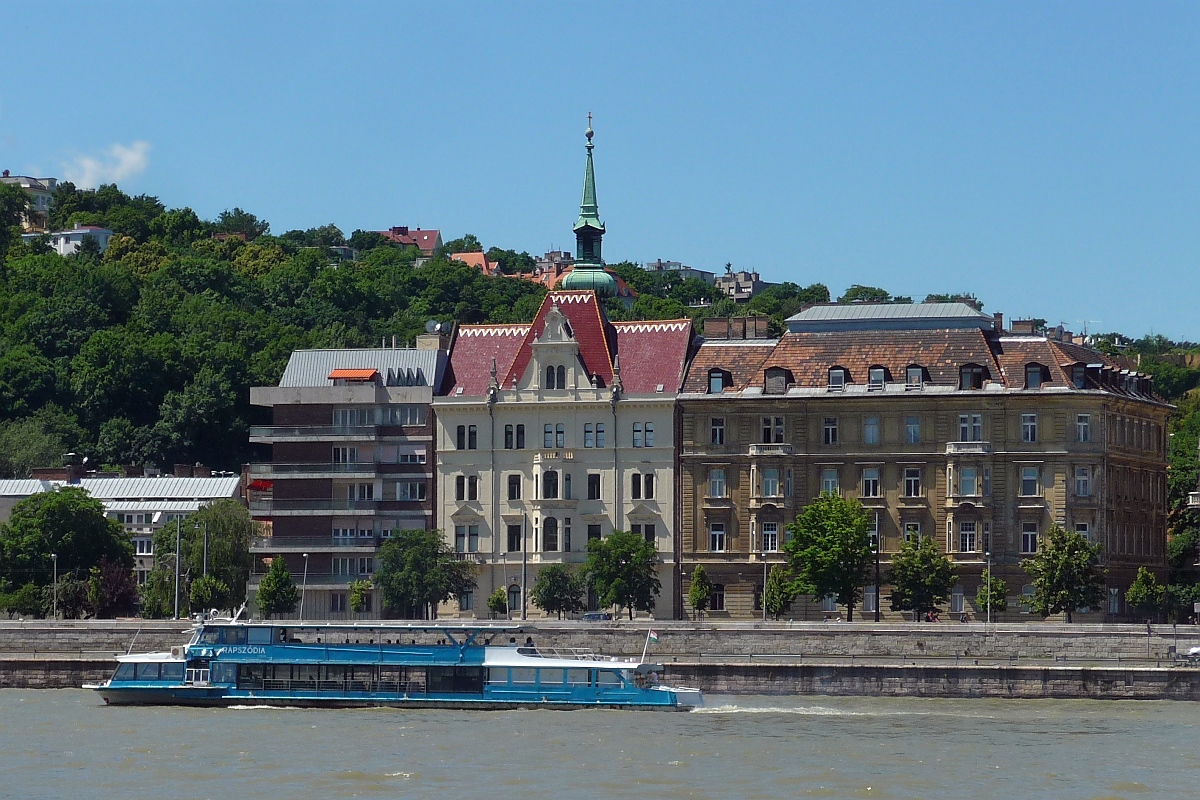 Die  Rapszodia  auf der Donau in Budapest, 18.6.2016