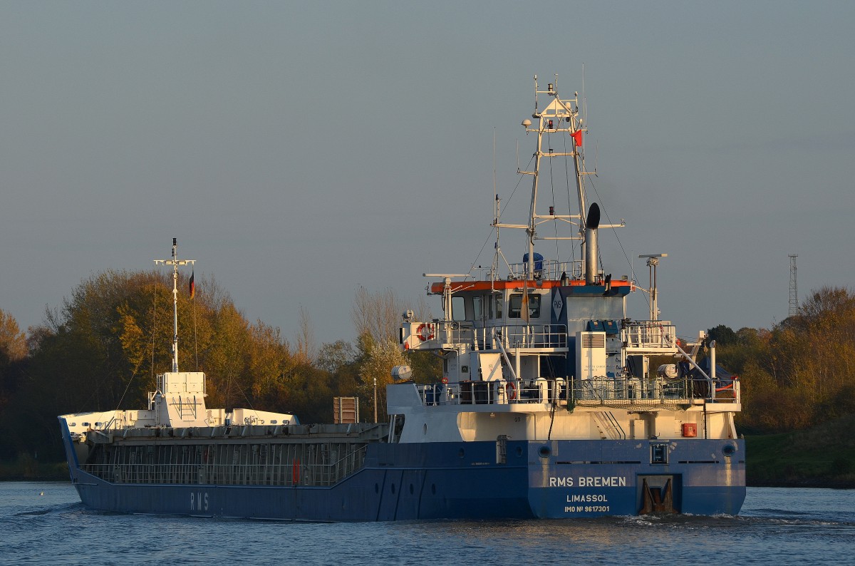 Die RMS Bremen IMO-Nummer:9617301 Flagge:Zypern Länge:89.0m Breite:12.0m Baujahr:2012 Bauwerft:Slovenske Lodenice,Komarno Slowakei 