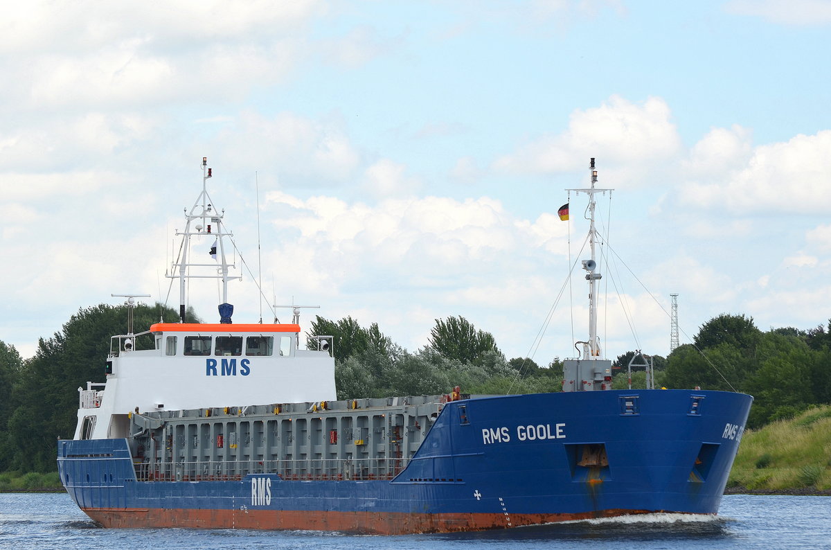 Die RMS Goole IMO-Nummer:9213600 Flagge:Antigua und Barbuda Länge:80.0m Breite:13.0m Baujahr:2005 Bauwerft:Slovenske Lodenice,Komarno Slowakei aufgenommen am 04.07.16 im Nord-Ostsee-Kanal bei Rendsburg