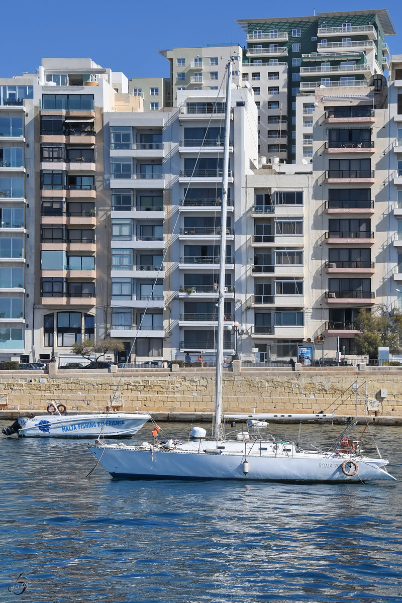 Die Roma 799 D im Marsamxett Hafen. (Sliema, Oktober 2017)